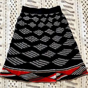 White House Black Market Chiffon Skirt - Size 00